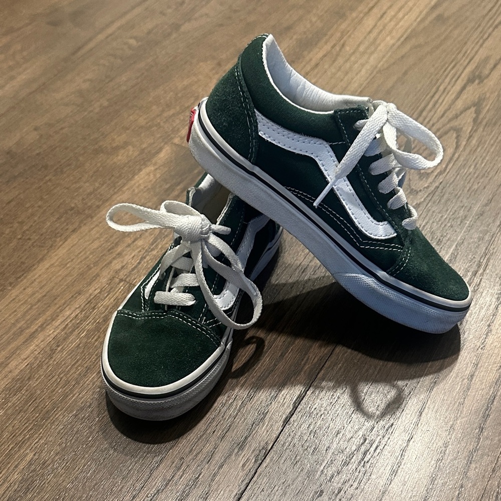 Suede hunter green Vans